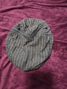 Womens Gray Pinstripe Newsboy Cap - Unbranded